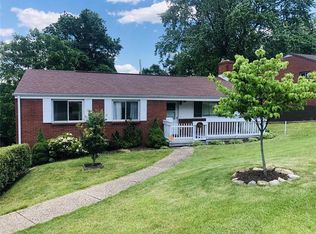5185 Caste Dr, Pittsburgh, PA