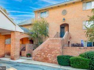 50 Woodside Rd APT 10, Ardmore, PA 19003