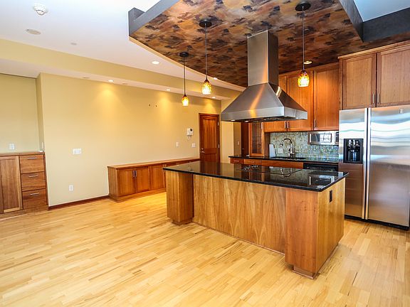 5th image of 104 S Main St #6Z