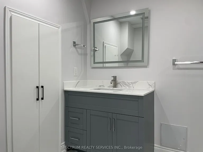 27 Yale Dr #BASEMENT — Photo 17