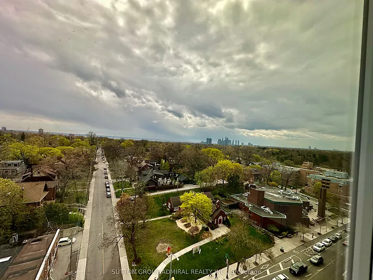 1660 Bloor St W #903 — Photo 22