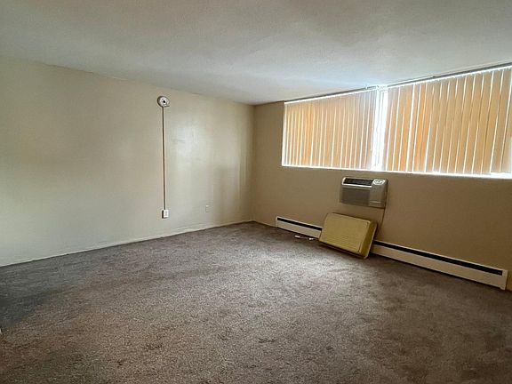 2nd image of 915 20th Ave S APT 105