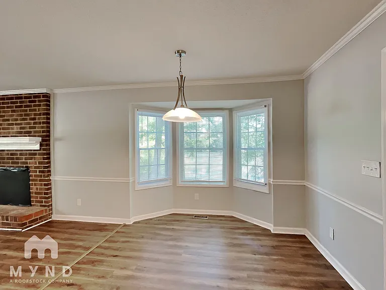 213 Cedar Ct — Photo 12