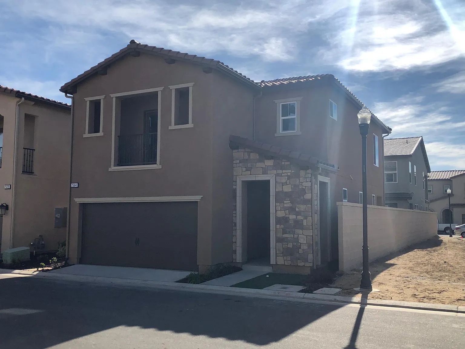 3 bed, 2.5 bath, 1512 sqft, $2,295 — Photo 1