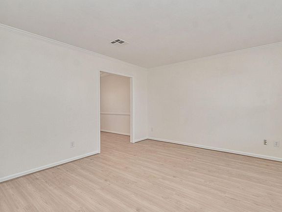 3rd image of 1221 Garth Ct