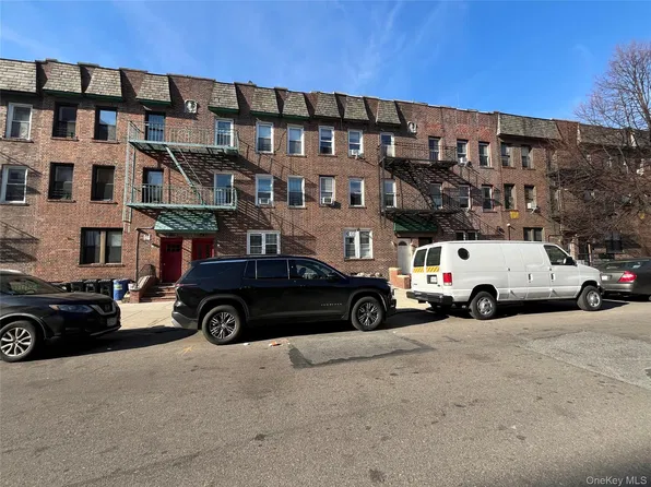 4722 45th St, Woodside, NY 11377