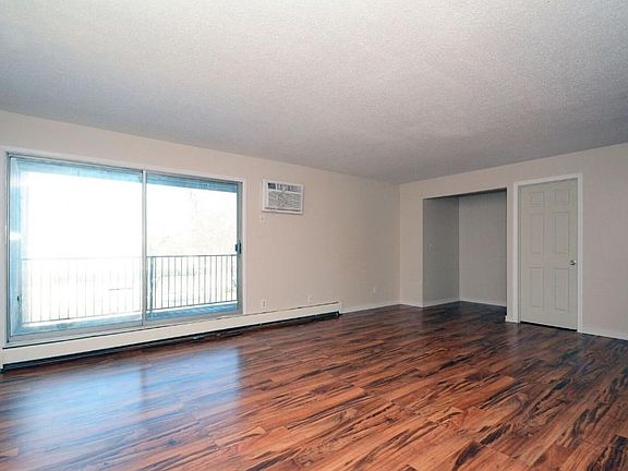 5th image of 12968 Nicollet Ave S #201