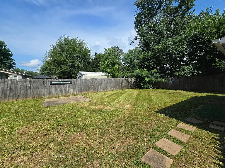 9809 Old Six Mile Ln — Photo 39