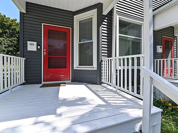 2nd image of 400 E Garfield AVENUE #402