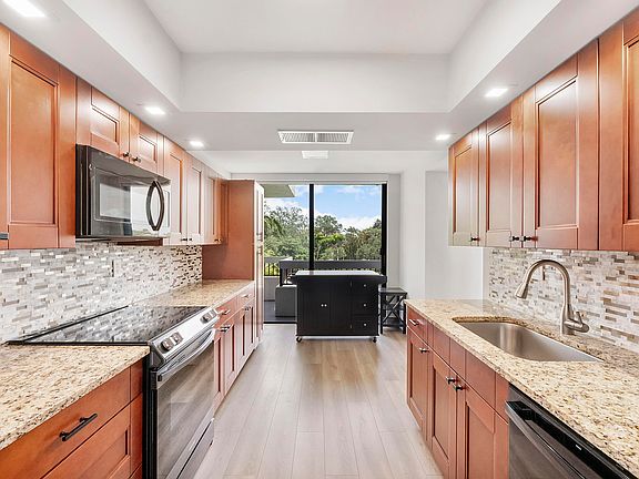 5th image of 23200 Camino Del Mar