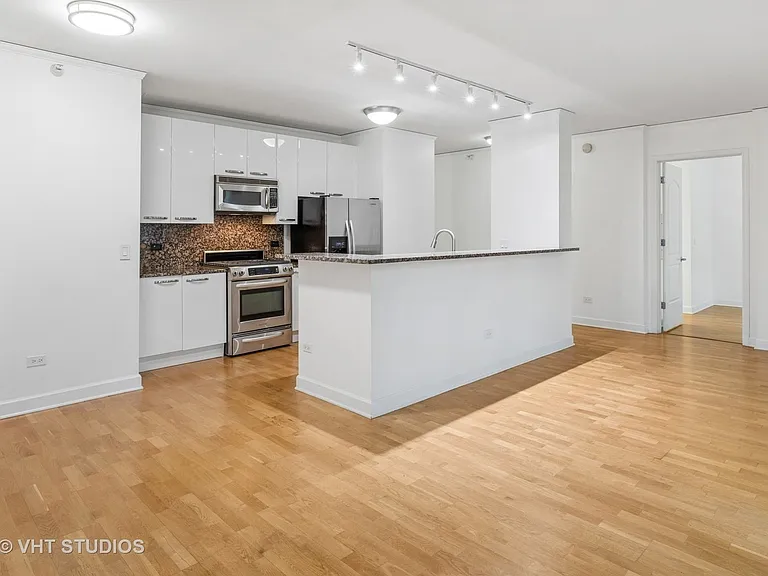 450 E Waterside Dr #1808 — Photo 6