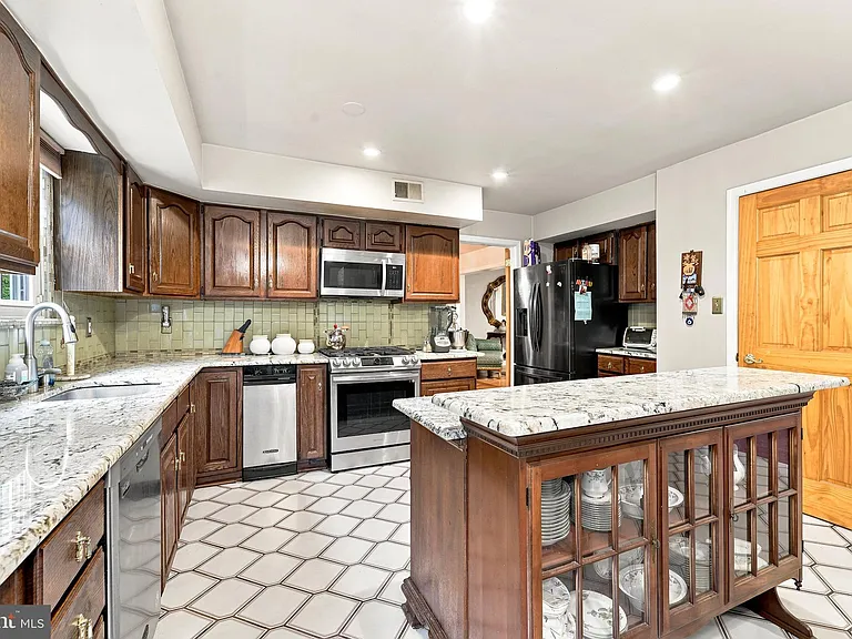 315 Pheasant Hill Dr — Photo 12