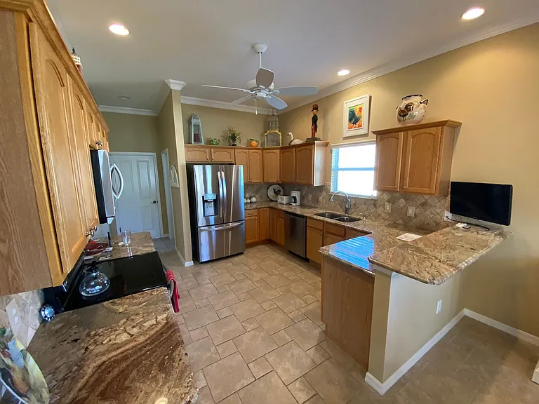 1135 Barker Way — Photo 12