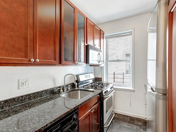 4th image of 3810 Greystone Ave APT 207