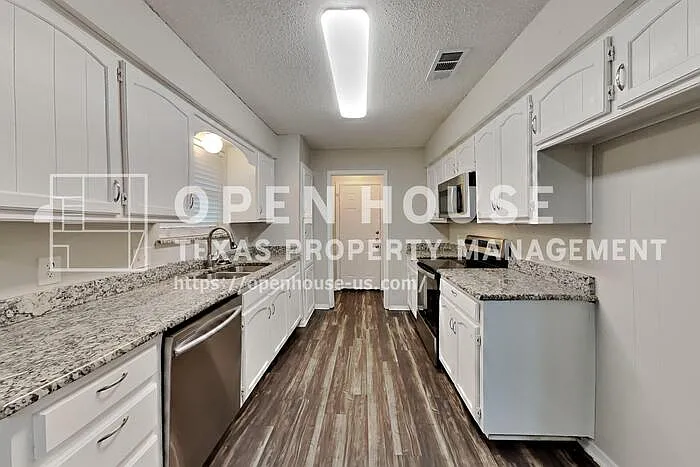 1522 Clover Hill Rd — Photo 5