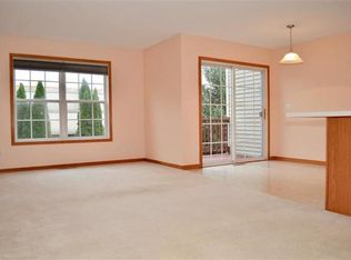 615 Southtowne Dr, Belvidere, IL 61008