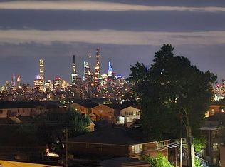 162 Rothwell Ave #2, Cliffside Park, NJ 07010