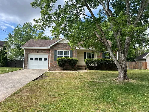 345 Broadmore Dr Photo 1