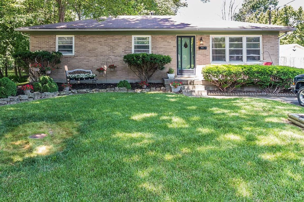 3615 Foreman Ln photo 1