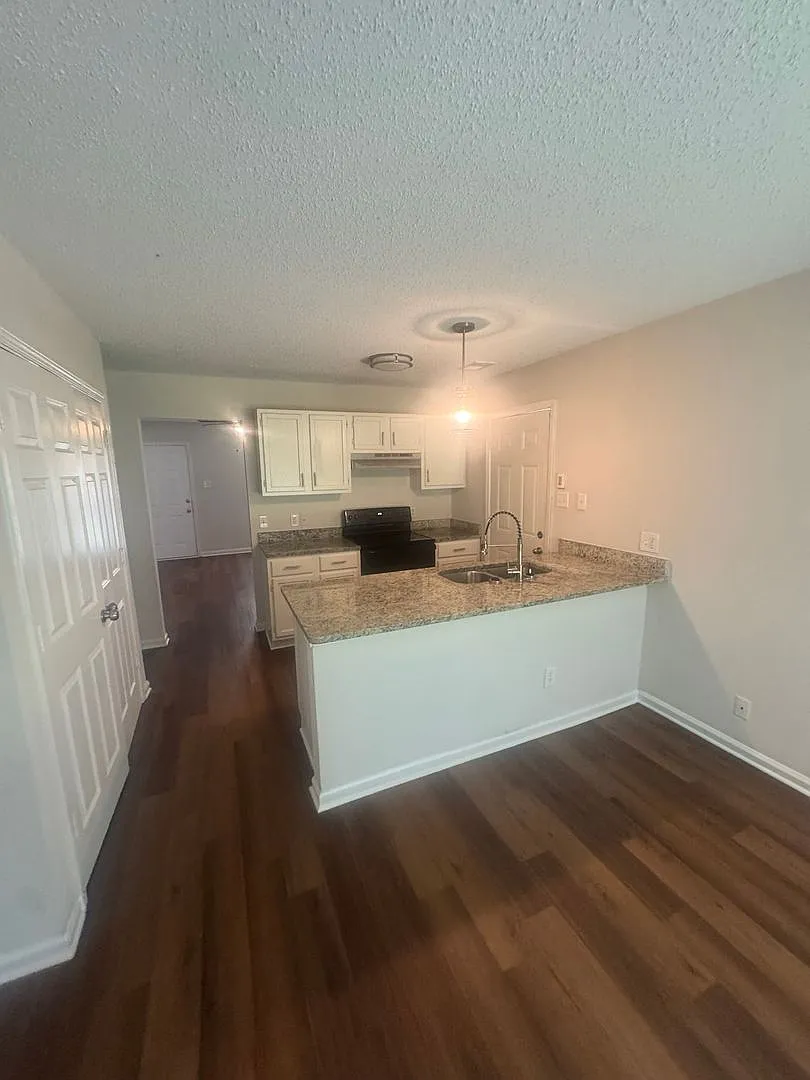 Welcome to 4567 Addington Drive! — Photo 2