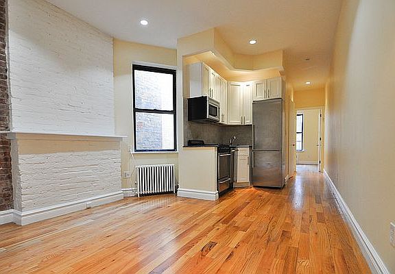 3rd image of 164 E 82nd St #52