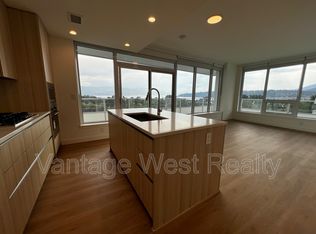 1626 Water St #807, Kelowna, BC V1Y 0N7