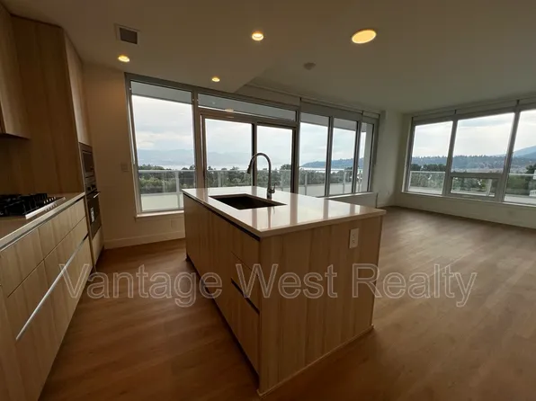 1626 Water St, Kelowna, BC