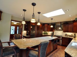 1111 James St, Geneva, IL 60134