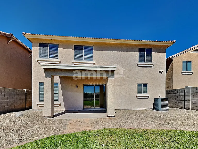 6727 W Desert Ln — Photo 22