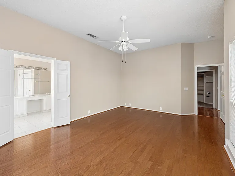 10613 Brandenberg Dr — Photo 16