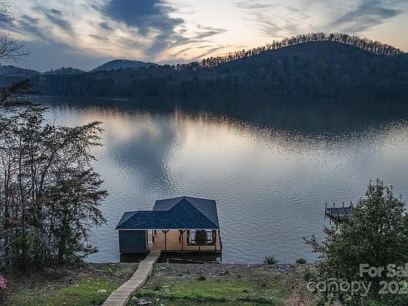 2nd image of 154 Sugar Loaf Dr