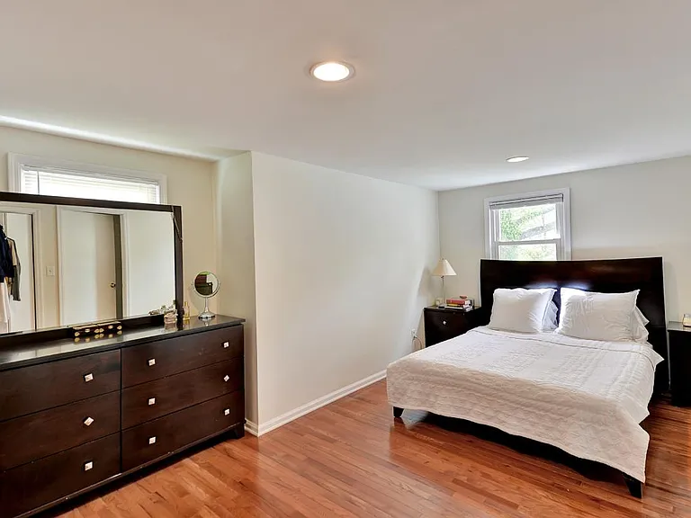 20 Pershing Pl — Photo 12