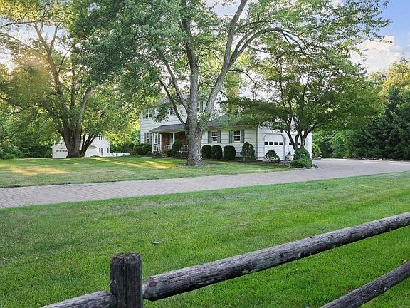 4th image of 125 Mountainview Rd