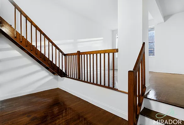 Rented by Mirador Real Estate | media 23