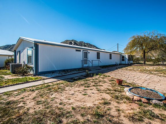 4th image of 52872 W Sunbake Ln