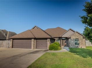 5802 S 67th St, Cave Springs, AR 72718