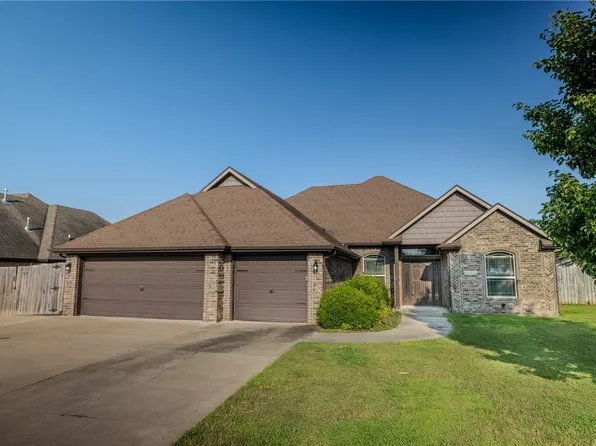 5802 S 67th St, Cave Springs, AR 72718