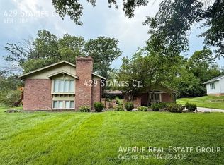 429 Staines Ct, Saint Louis, MO 63141