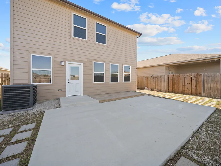 12241 Cashton — Photo 12