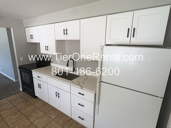 5th image of 2930 S Adams St