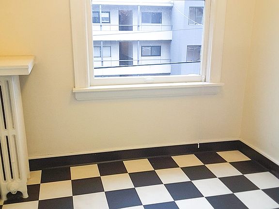 5th image of 316 E Harrison St APT 306