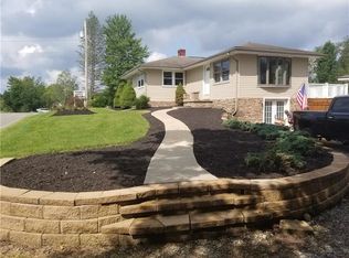 177 Schmidt Rd, Grove City, PA 16127