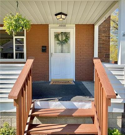 2nd image of 1555 Huguelet St