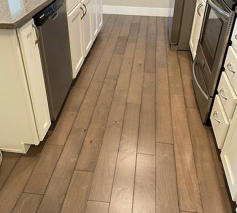 4th image of 2727 Iowa Dr #204