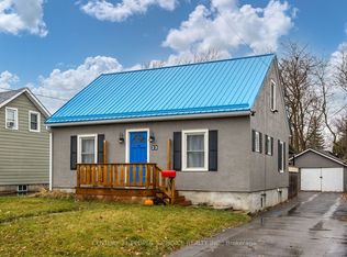 22 Parker St, Belleville, ON K8P 1C8