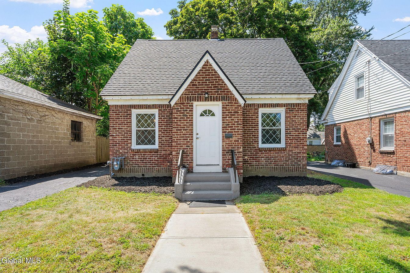 1st image of 14 Maplewood Avenue