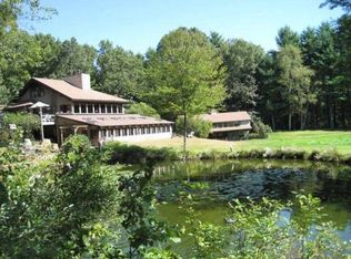 221 Lee Hook Rd, Lee, NH 03861