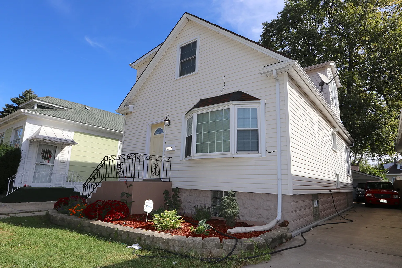 11327 S Wallace St photo 1