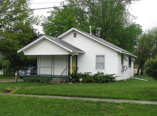 1032 W Pacific St, Springfield, MO 65803