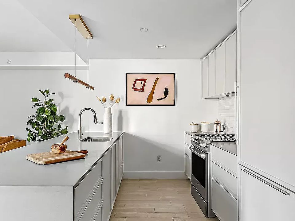 1st image of 111 Montgomery St #4